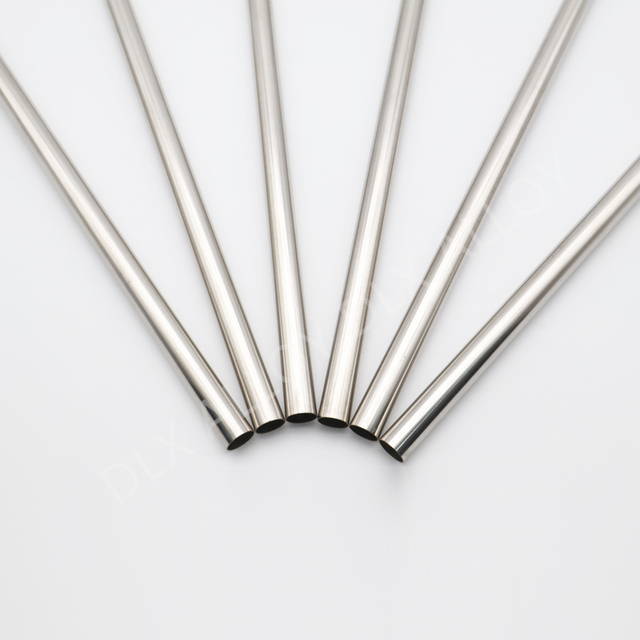 औद्योगिक अनुप्रयोगों के लिए प्रीमियम टाइटेनियम ट्यूब | उच्च शक्ति और संक्षारण प्रतिरोधी