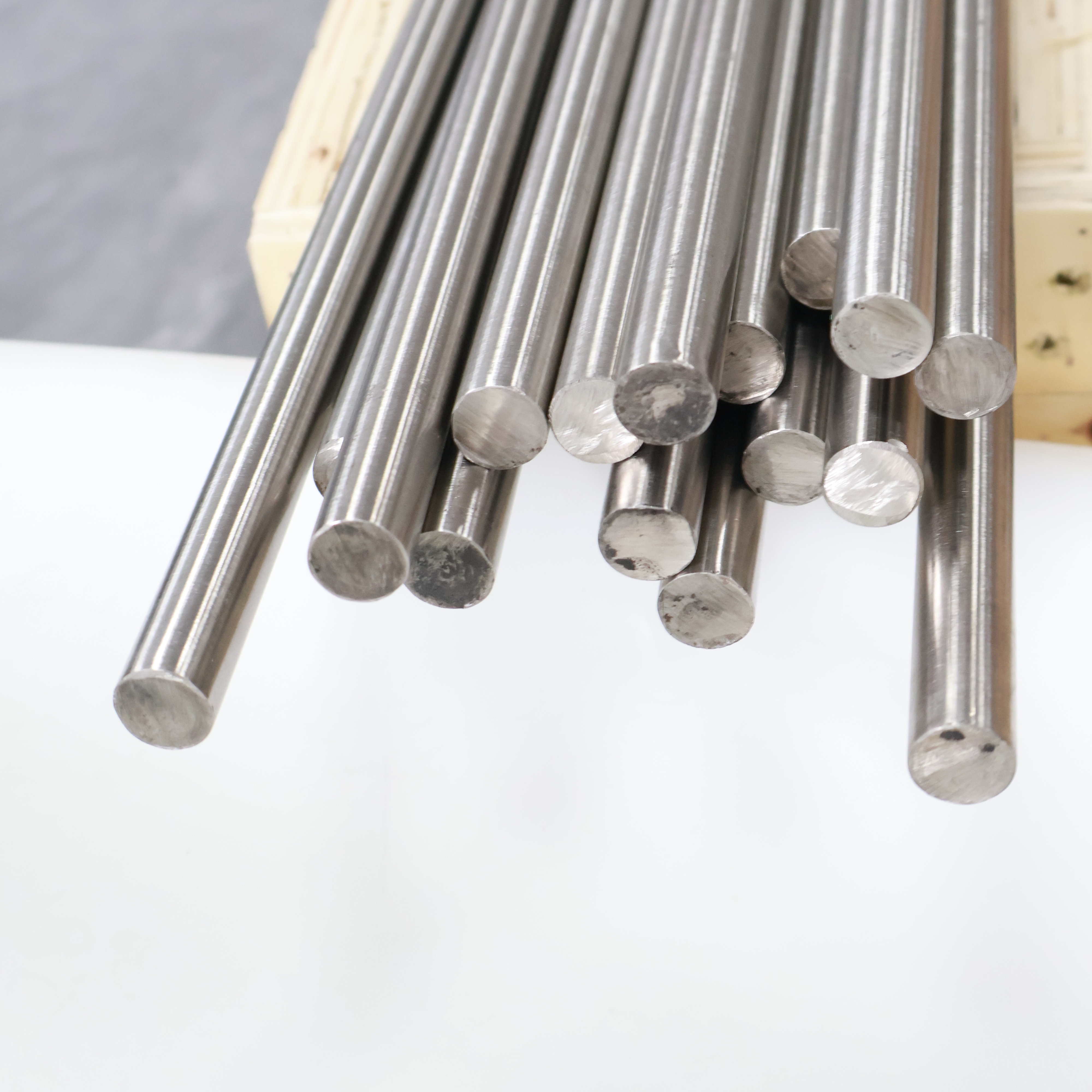 Barre in lega di Inconel di grande diametro – Adatte per forgiatura pesante